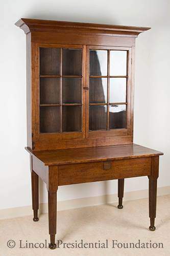 Plantation Desk Crafted by Thomas Lincoln